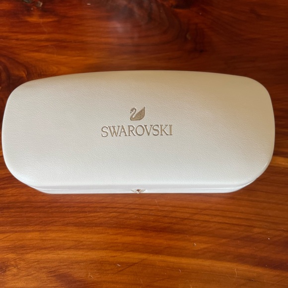 Swarovski‎ Cream Accessory Case - Picture 1 of 5